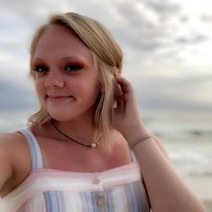 Meet your Posher, Paris